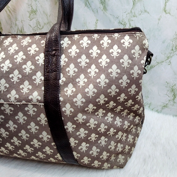 T.B2 JEANS Overnight Bag - Picture 4 of 15